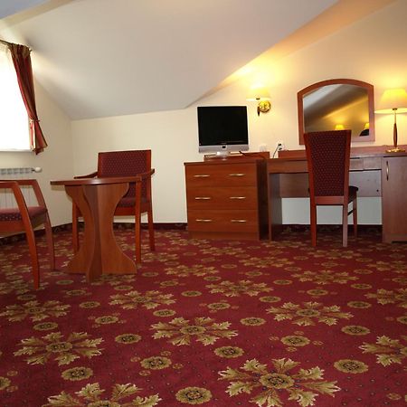 Hotel Relaks Wola Ducka Exterior foto